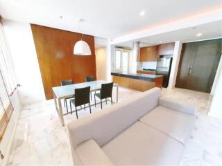 2 Bedrooms 2 Bathrooms Size 106sqm. Siri Residence for Sale 17mTHB