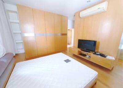 2 Bedrooms 2 Bathrooms Size 106sqm. Siri Residence for Sale 17mTHB