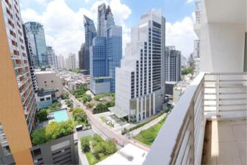 2 Bedrooms 2 Bathrooms Size 106sqm. Siri Residence for Sale 17mTHB