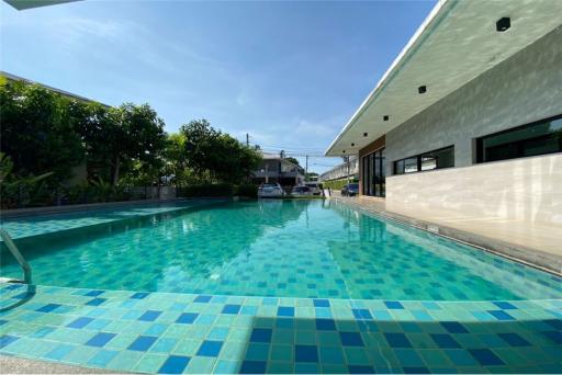 House for sale walkable to Bangrak fresh market