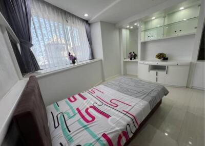 3 Bedrooms 3 Bathrooms Size 223sqm. President Park for Rent 70,000 THB