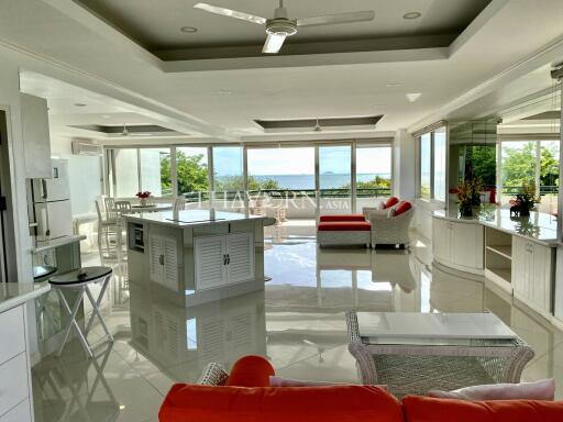 Condo for sale 2 bedroom 200 m² in Sunset height, Pattaya