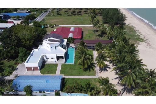 Stunning Absolute beachfront house for Sale - 920121030-3