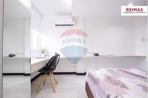 3 Bedrooms for RENT in Phrakhanong near BTS - 920271016-252