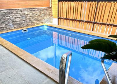 House with swimming pool REDUCE the price from 3.9 MB to 3.7 MB. - 920281001-320