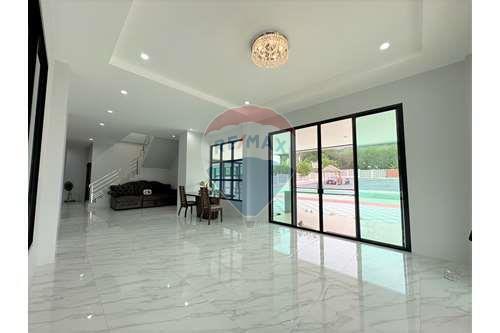 2 Bedroom House for Sale in  Khlong Haeng, Ao Nang, Krabi - 920281012-18