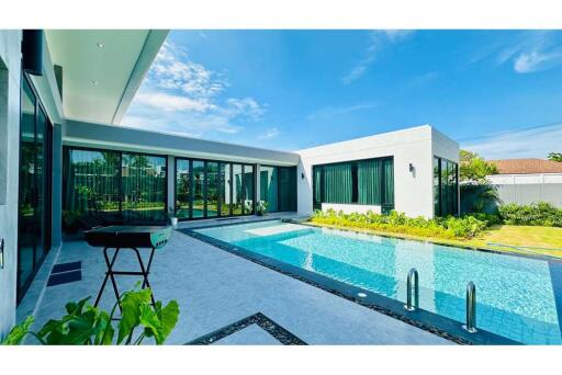 Villa Pattaya  พักผ่อนกับธรรมชาติบนทำเลที่ดีที่สุด - 920311004-459