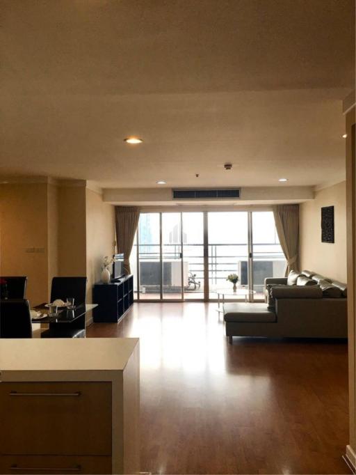 Pet Friendly  For Rent 3 Bed 2 Bath Condo Waterford Diamond Sukhumvit 30/1 Close to BTS Phrom Phong/Thonglor