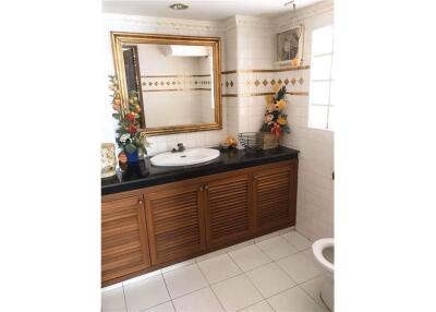 5 Bathrooms 1 Bedroom - 920361002-45