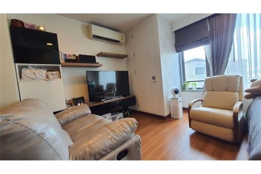 31 Sqm., 1 Bed Townhouse listed for ฿ 2,190,000.