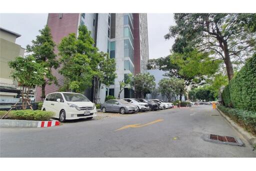 ขายด่วน! ถูกมาก Vantage Condominium รัชวิภา