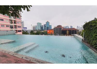 ขายด่วน! ถูกมาก Vantage Condominium รัชวิภา