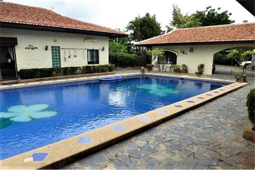 Private Resort Style Villa with Pool in Bangsaray - 920471016-37