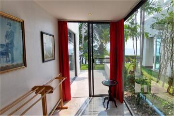 Amazing Beachfront Villa Condo in Foreign Name