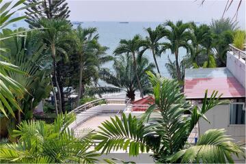 Amazing Beachfront Villa Condo in Foreign Name