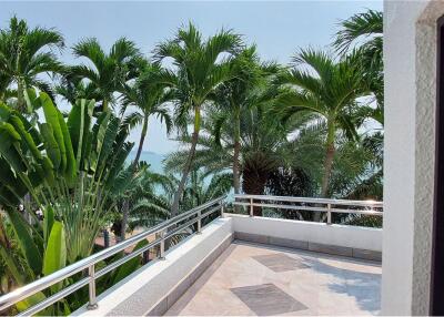 Amazing Beachfront Villa Condo in Foreign Name - 920471009-47