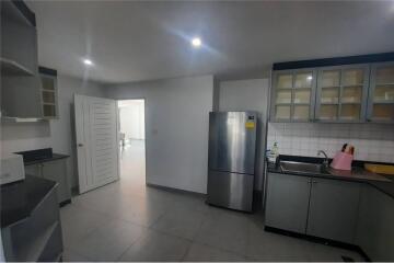 2 Storey house for sale Soi Noen Plub Wan