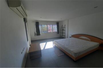 2 Storey house for sale Soi Noen Plub Wan