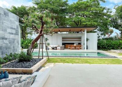 Modern Luxury 4-Bedroom Pool Villa