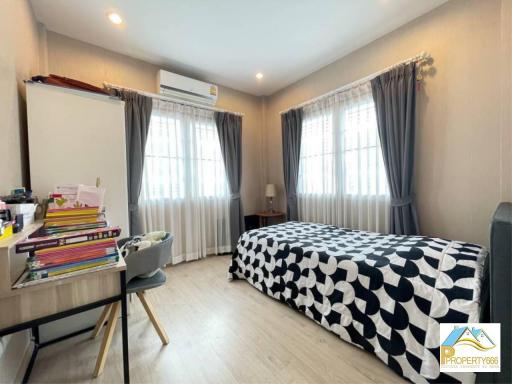 180 Sqm., 3 Beds, 2 Baths House listed for ฿ 4,700,000.