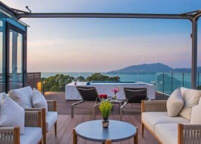 Luxury Sea View Penthouse with Private Jacuzzi