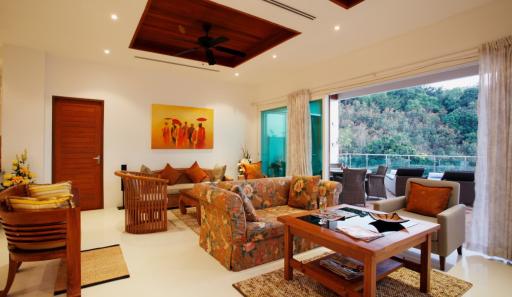 Sea View Penthouse in Kamala