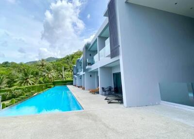 Sea View Pool Access Condo in Patong