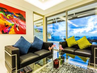 Exclusive Luxury Condo on top of Kata Hill