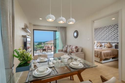 Sea-view penthouse suite with a plunge pool in Kata