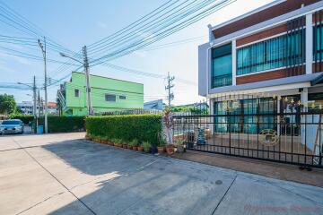 3 Bed House For Sale In Central Pattaya - The Oasis