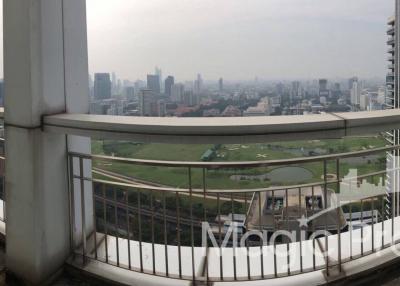 4 Bedrooms Duplex Penthouse For Sale in Baan Rajprasong Condominium, Pathum Wan, Bangkok