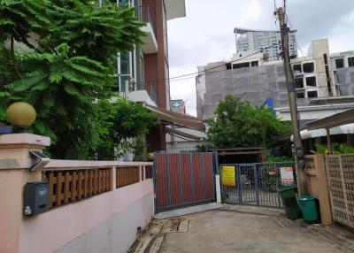 ขายบ้านเดี่ยวราคาถูก กลางเมืองใกล้ MRT รัชดาภิเษก