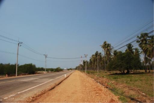 Land for sale near the beach It is very suitable for a holiday home or Pool Villa.