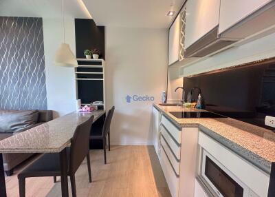 1 Bedroom Condo in Maxx City Condotel Central Pattaya C010830