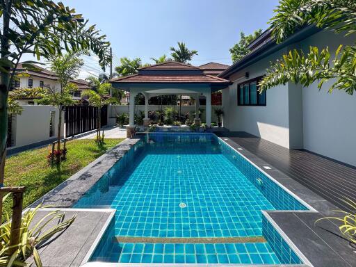 4 Bedrooms House in Baan Baramee Na Jomtien H010829