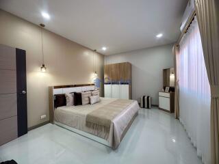 4 Bedrooms House in Baan Baramee Na Jomtien H010829