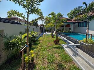 4 Bedrooms House in Baan Baramee Na Jomtien H010829