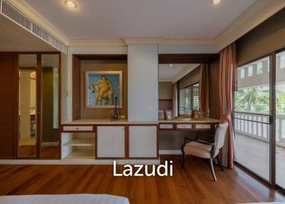 DUSIT THANI : Luxurious 4  Bed Beachfront Condo