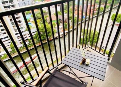 1 Bed 33 SQ.M THE BASE Phetchaburi-Thonglor