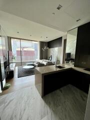 For RENT : Saladaeng One / 1 Bedroom / 1 Bathrooms / 57 sqm / 60000 THB [R11763]