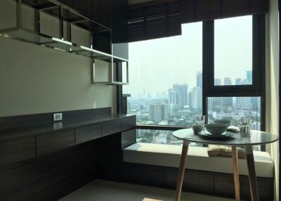 For SALE : Rhythm Sukhumvit 36-38 / 1 Bedroom / 1 Bathrooms / 33 sqm / 5800000 THB [S11766]