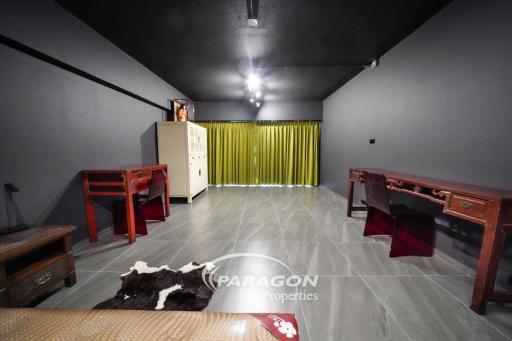 One Bedroom Condo For Sale In Metro Jomtien Condotel