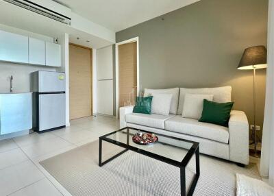 For Rent 45sqm 1 Bed Condo The Lofts Ekkamai 200m from BTS Ekamai