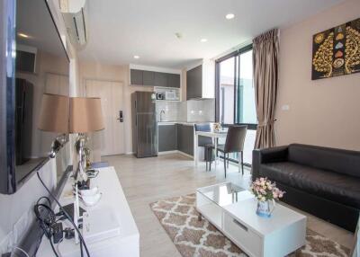 Excellent Location : One Bedroom Condo at The Nimman by Palm Springs Royal