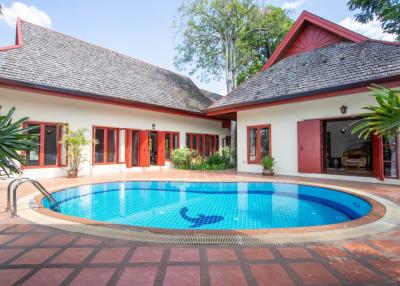 Charming Pool Villa for Sale: Don’t Miss Out!