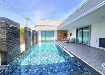 Modern Poolvilla at Chak Nok for sale