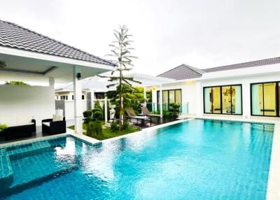 Modern and luxury Poolvilla for sale