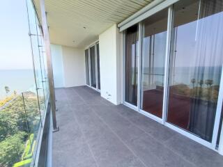 Brand new and renovated 1 bedroom beachfront condo