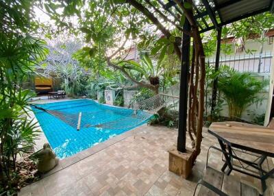Tranquil Thai-Bali style Poolvilla