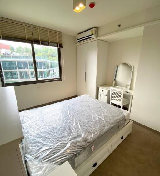 Condo with 2 bedroom at Pratamnak Hill